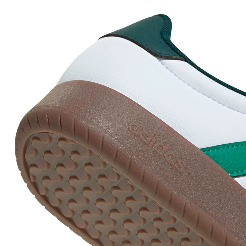 Tenis Adidas Barreda JP5928 para hombre casual color blanco con verde