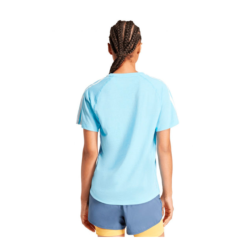 Playera Adidas OTR E 3S Tee IK5020 para mujer de color azul de uso para entrenamiento