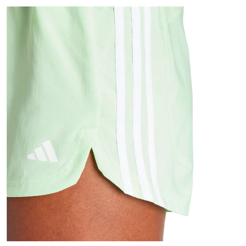 Short Adidas Pacer Wvn High IT7763 para mujer de color verde de uso para entrenamiento con tecnología AEROREADY