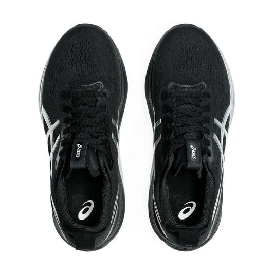 Tenis Asics GEL-Nimbus 28 Platinum 1012B978.001 para mujer de color negro con detalles en plata de uso para correr