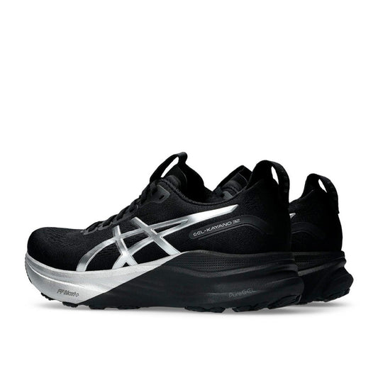 Tenis Asics GEL-Nimbus 28 Platinum 1012B978.001 para mujer de color negro con detalles en plata de uso para correr