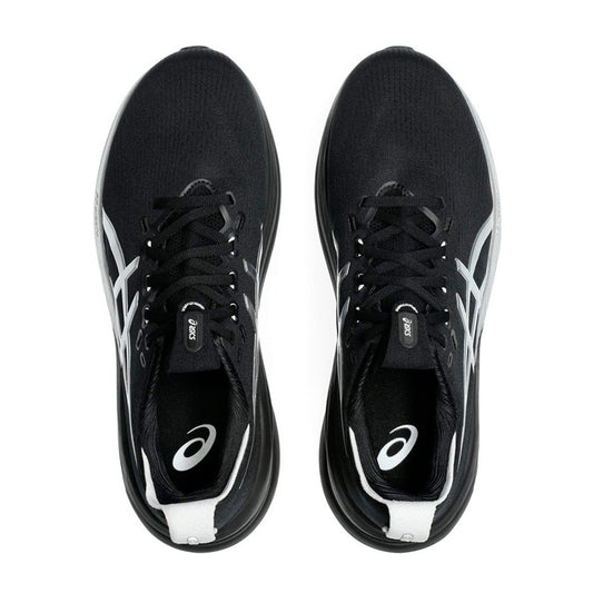 Tenis Asics GEL-Nimbus 28 Platinum 1011C214.001 para hombre de color negro con detalles en plata de uso para correr