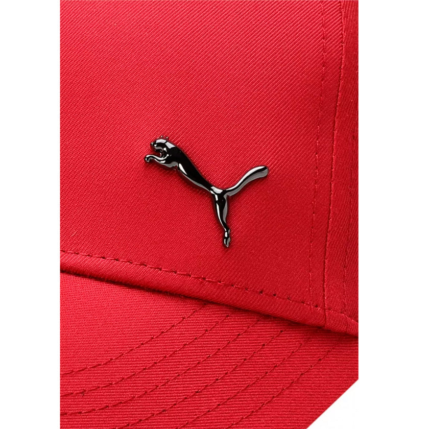 Gorra Puma Metal Cat Cap 021269 72 unisex de color rojo de uso para entrenamiento