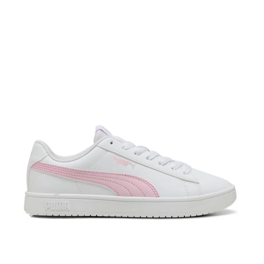 Tenis Puma Rickie Classic 394251 28 para mujer casual color blanco con rosa