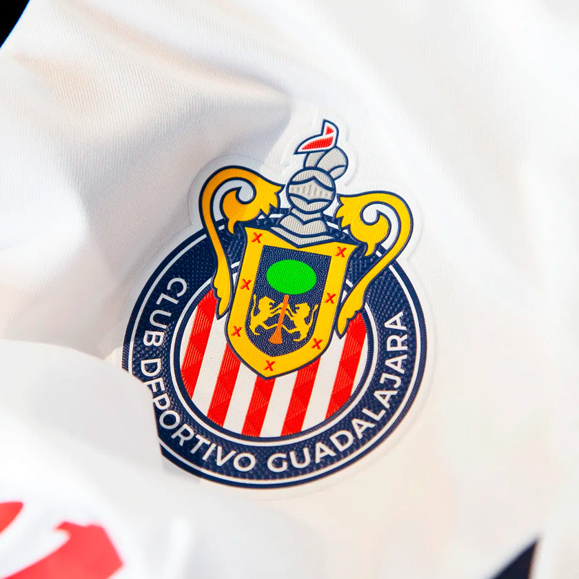 Jersey Puma Chivas Visita 24/25 763697 01 para hombre de color blanco de uso casual/deportivo