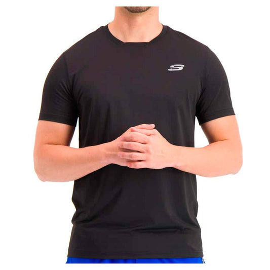 Playera Skechers Tee Tec M/C Cab Ngo AMX099BLK para hombre entrenamiento color negro