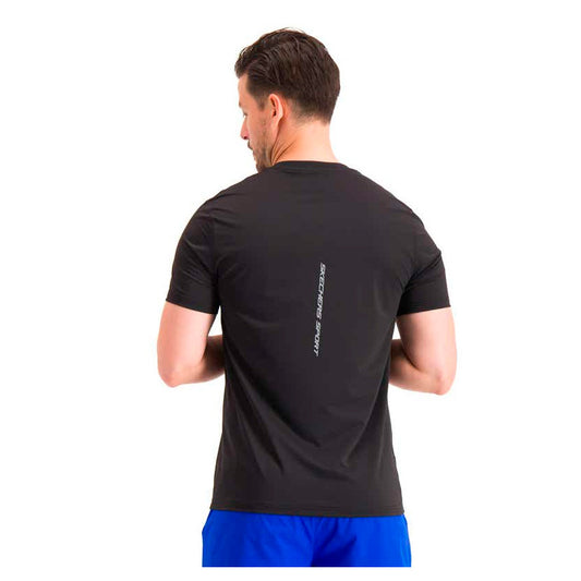 Playera Skechers Tee Tec M/C Cab Ngo AMX099BLK para hombre entrenamiento color negro