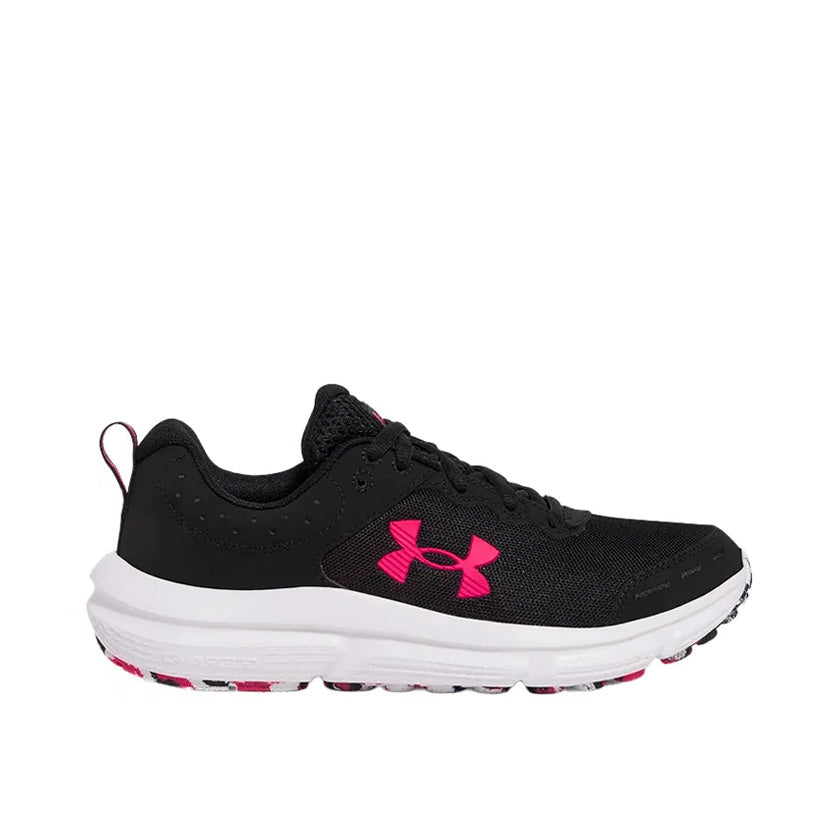 Tenis Under Armour W Charged Assert 10 3026179-005 para mujer de color negro con rosa de uso para entrenamiento